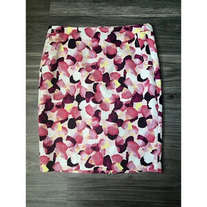 Willow & Thread Essentials Pencil Skirt Pink‎ & White Flower Petal Print Size 6